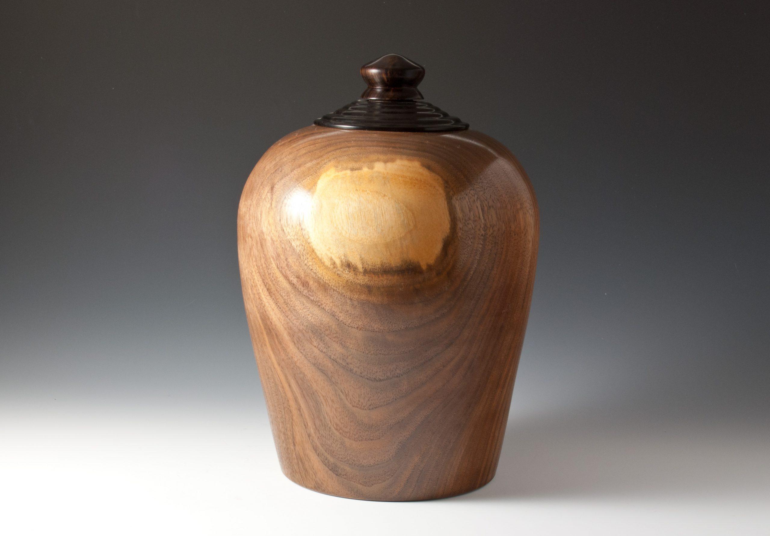 Turned wood cremation urns Montreal